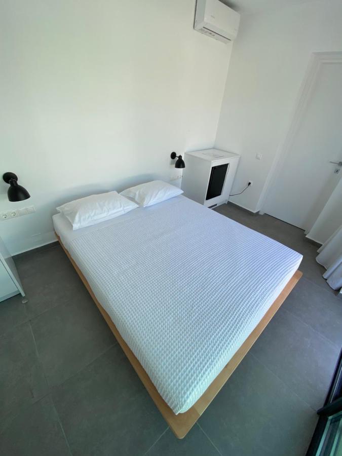 Lefko Apartments 塔伦蒂斯 外观 照片